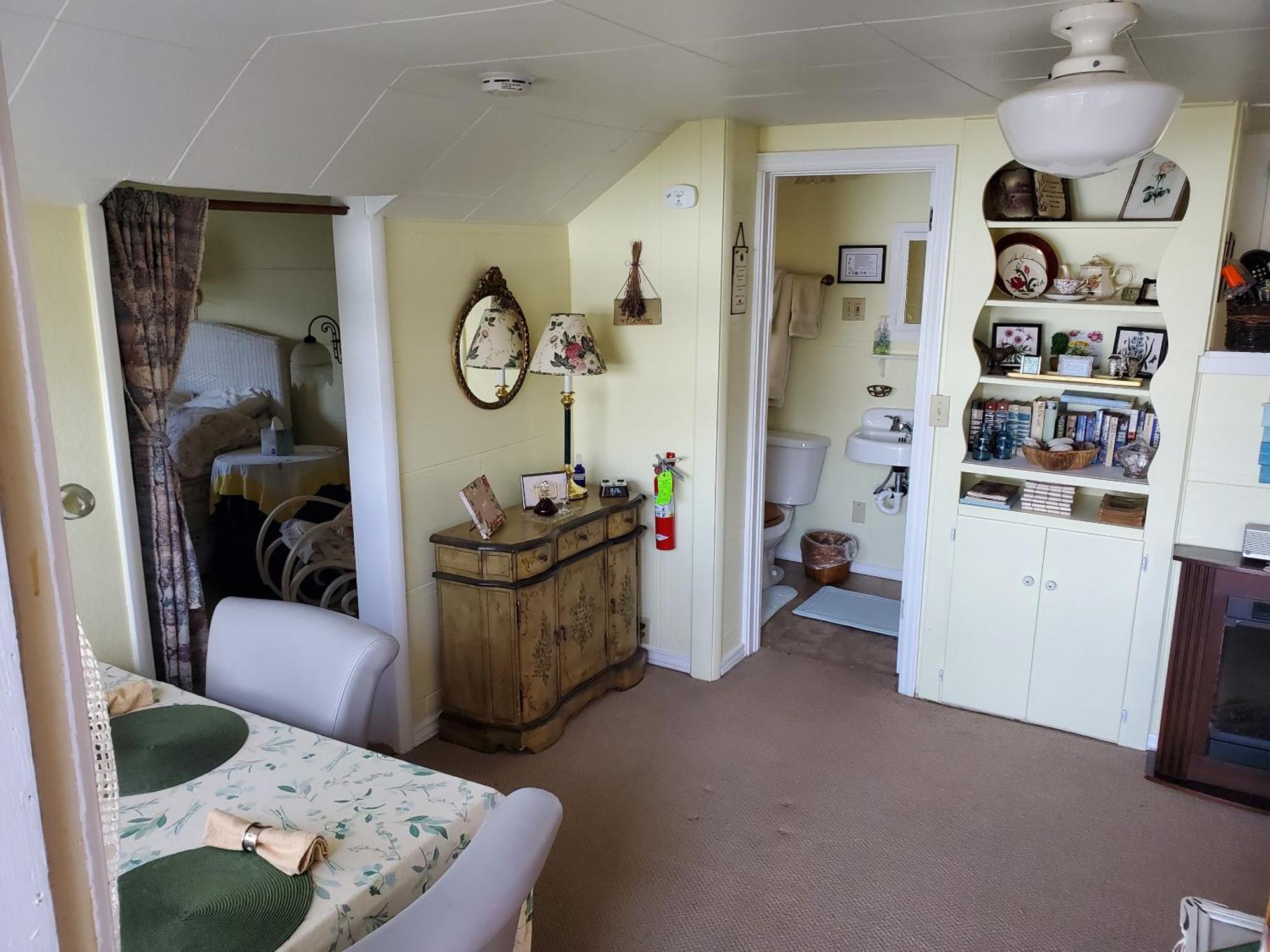 Bay Cottage Getaway Port Townsend Room photo